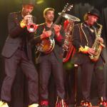 Gloups, pocket brass band (black suits cutomization)