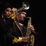 Gloups, pocket brass band (black suits cutomization)