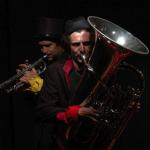 Gloups, pocket brass band (black suits cutomization)